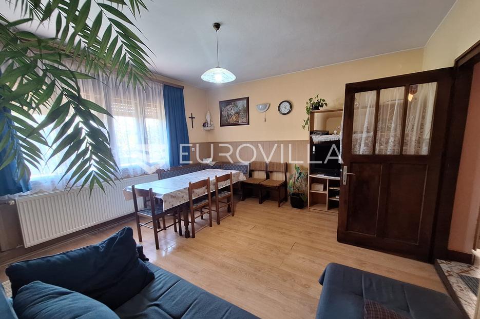 Kuća Na prodaju -  Karlovac - Okolica