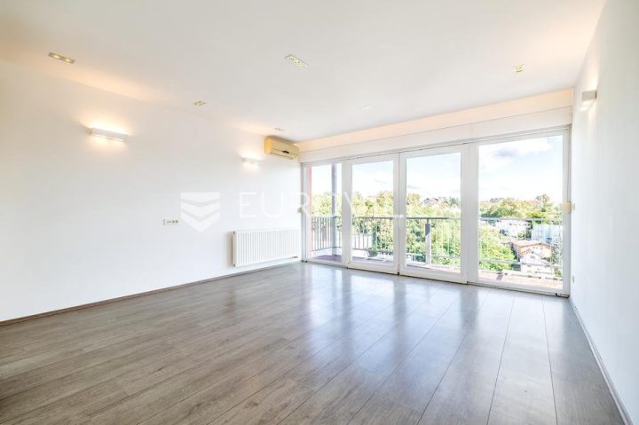 Haus zu vermieten 151 m² – Remete
