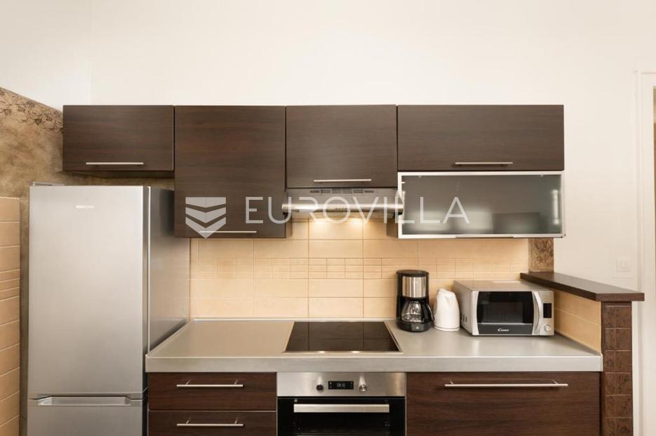 Flat For sale - Istarska Pula
