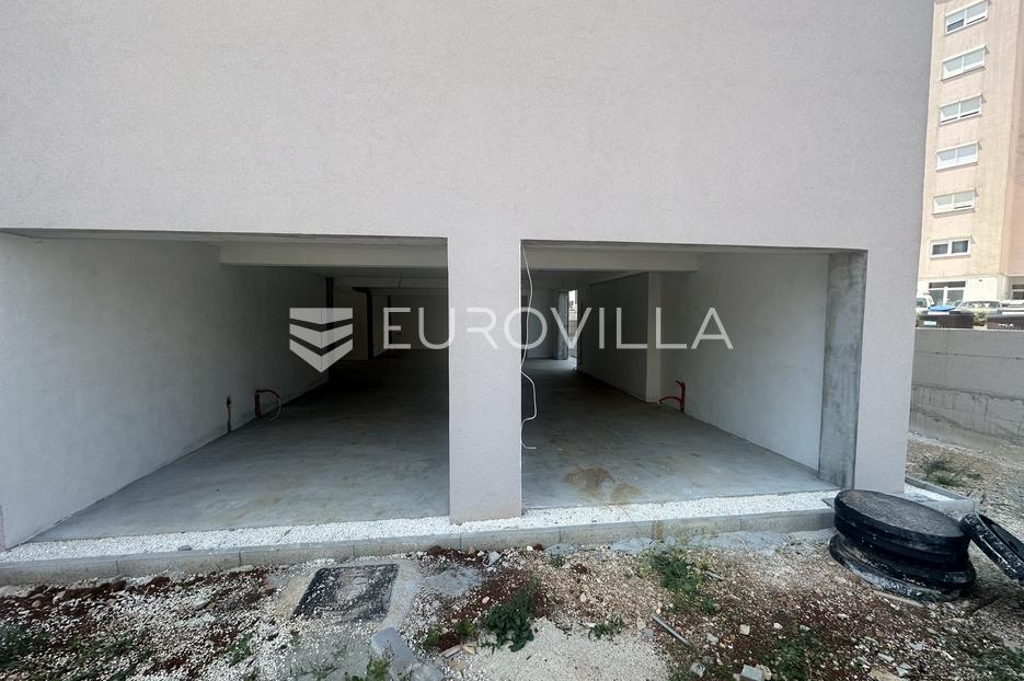 Appartamento In vendita -  Pula