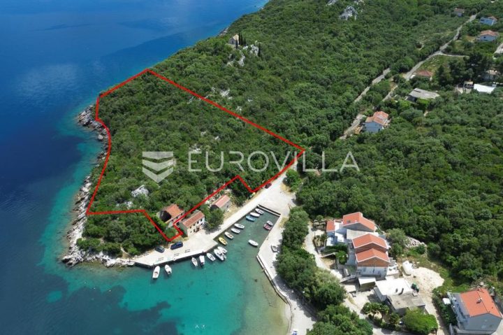 Działka na sprzedaż 7536 m² – Osobjava