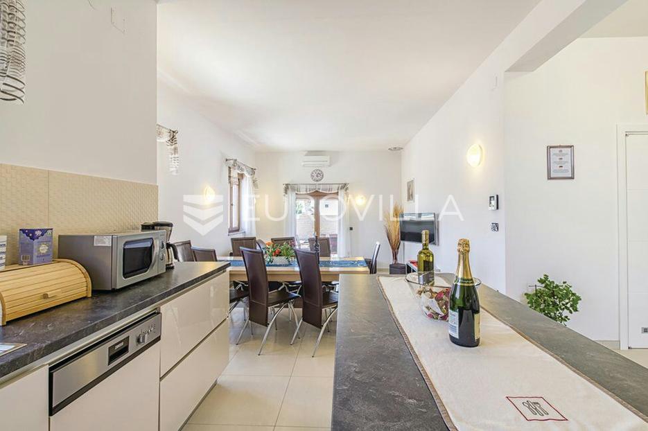 Haus Zu verkaufen - Istarska Ližnjan