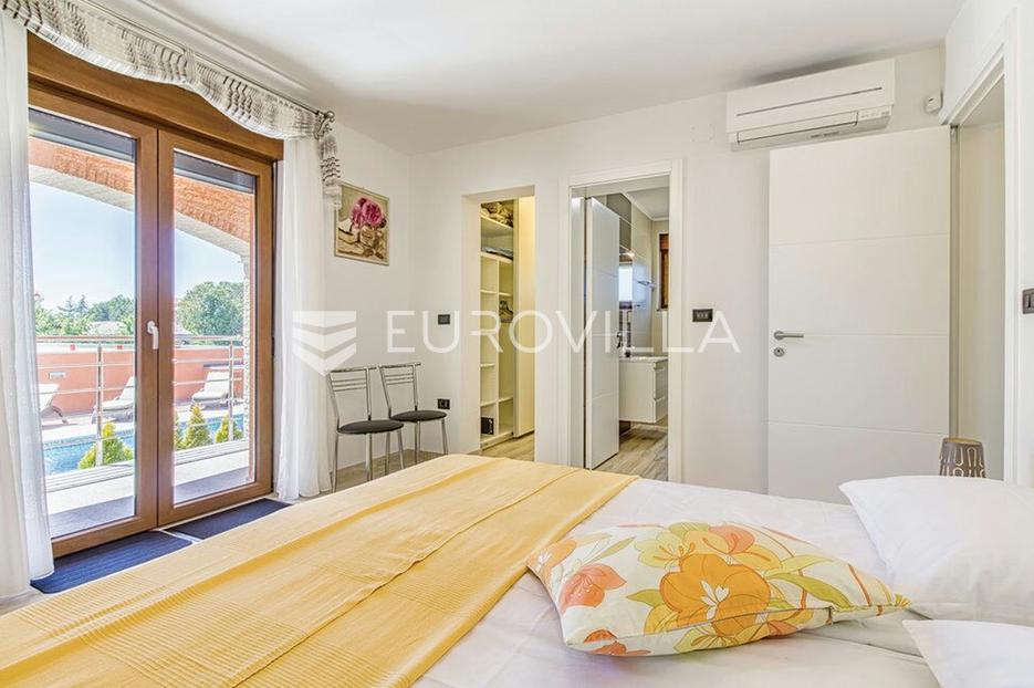 Haus Zu verkaufen - Istarska Ližnjan