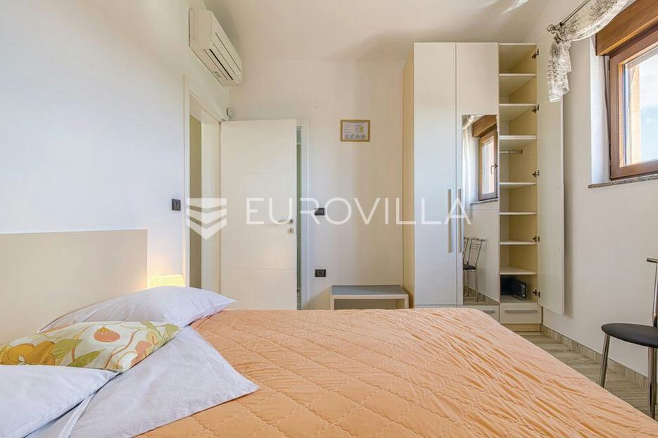 Haus Zu verkaufen - Istarska Ližnjan