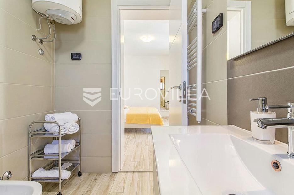 Haus Zu verkaufen - Istarska Ližnjan
