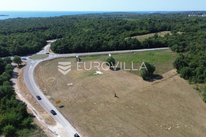 Land for sale 8900 m² – Tar