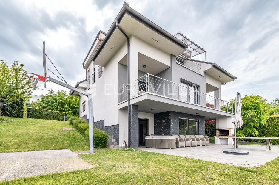 Casa In vendita -  Samobor