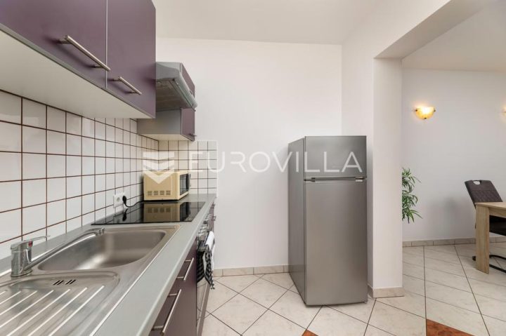 Haus Zu verkaufen - Primorsko-goranska Malinska-dubašnica - foto 4/18