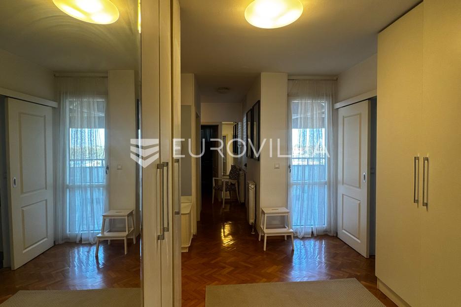 Apartmán Na predaj - Grad Zagreb Maksimir
