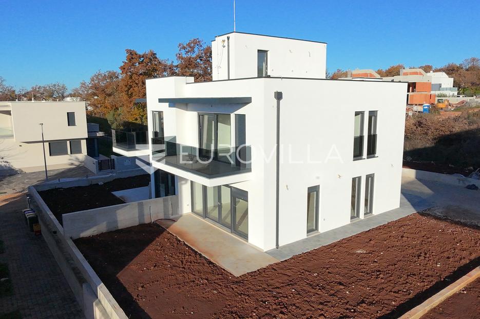 House For sale - Brtonigla - foto 1/17