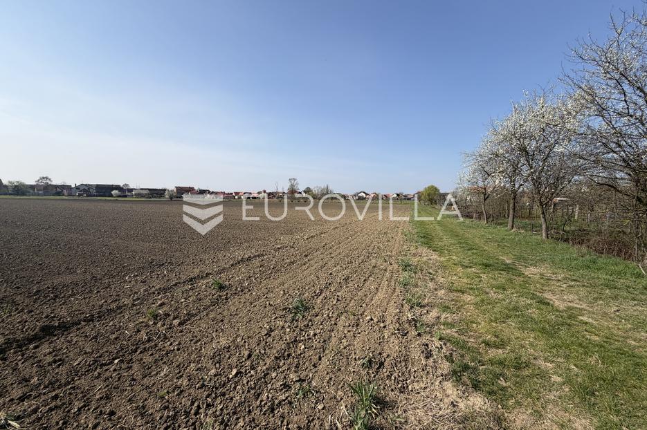 Terreno In vendita -  Đakovo