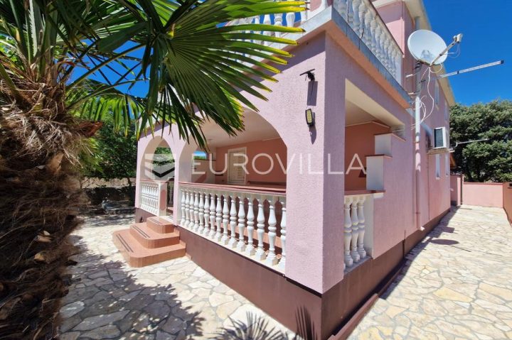 Dom na predaj 170 m² – Vir