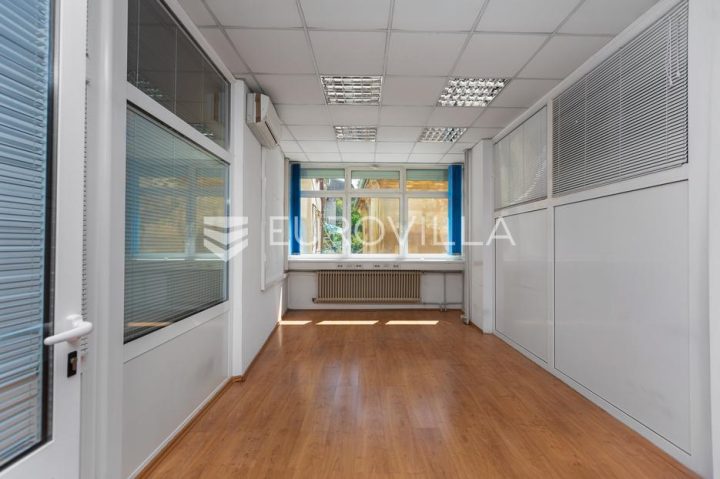 Komerční na prodej 516 m² – Centar