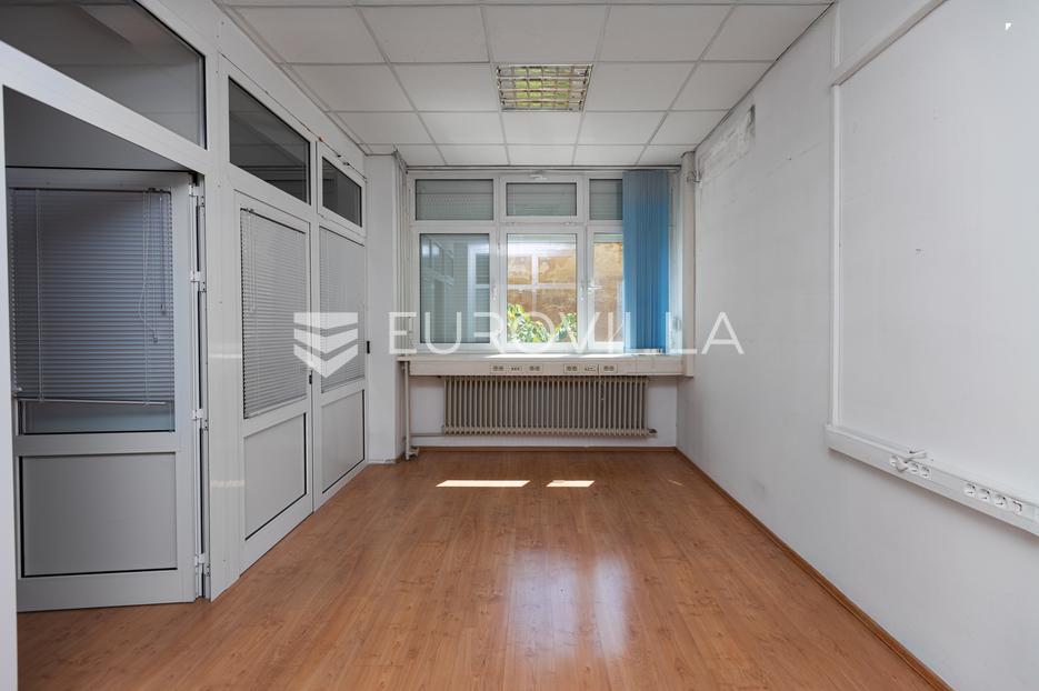 Lokal użytkowy Na sprzedaż -  Rijeka