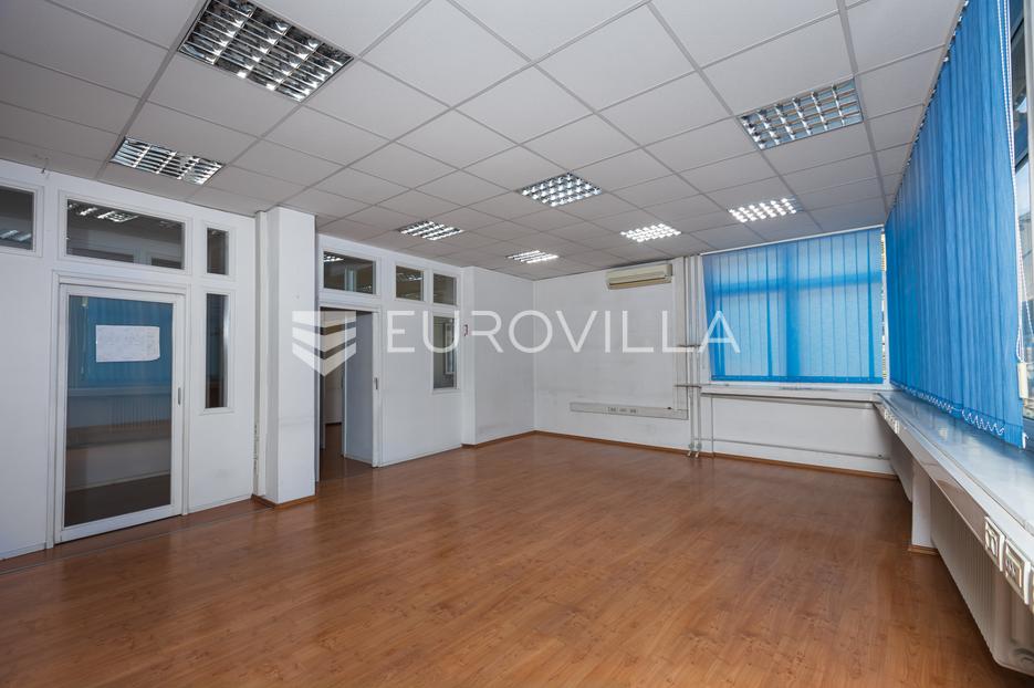 Lokal użytkowy Na sprzedaż -  Rijeka