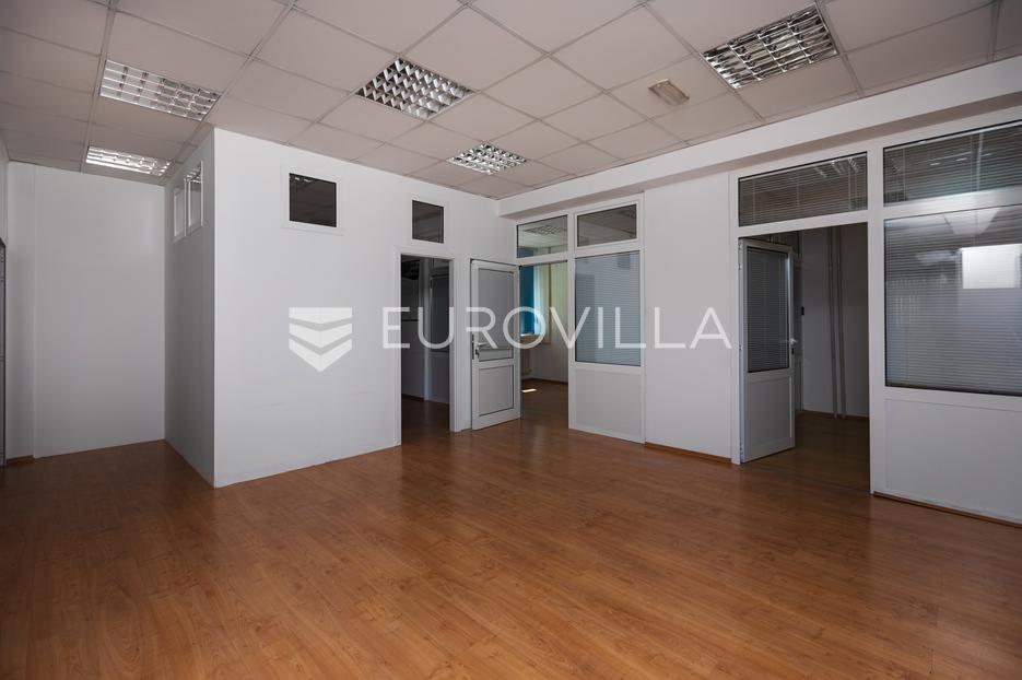 Lokal użytkowy Na sprzedaż -  Rijeka