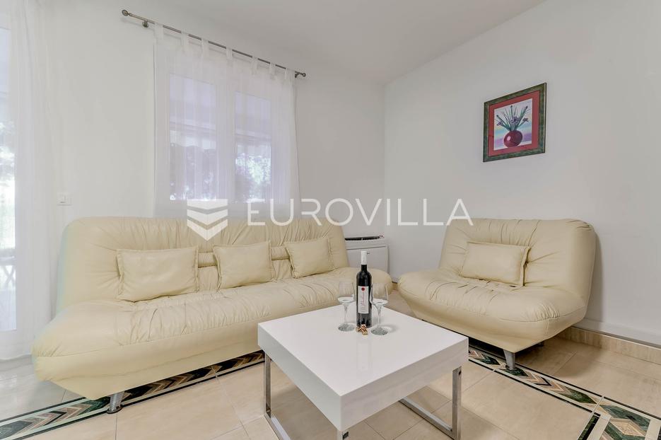 Appartamento In vendita -  Crikvenica