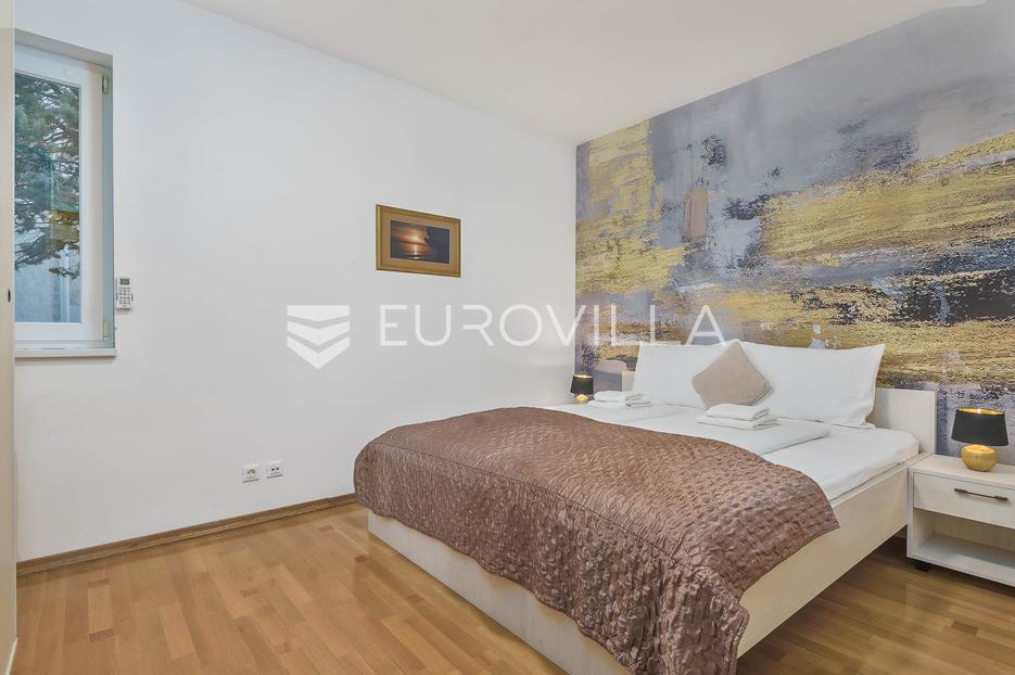 Appartamento In vendita -  Crikvenica