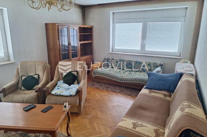 Dům na prodej 655 m² – Rečica