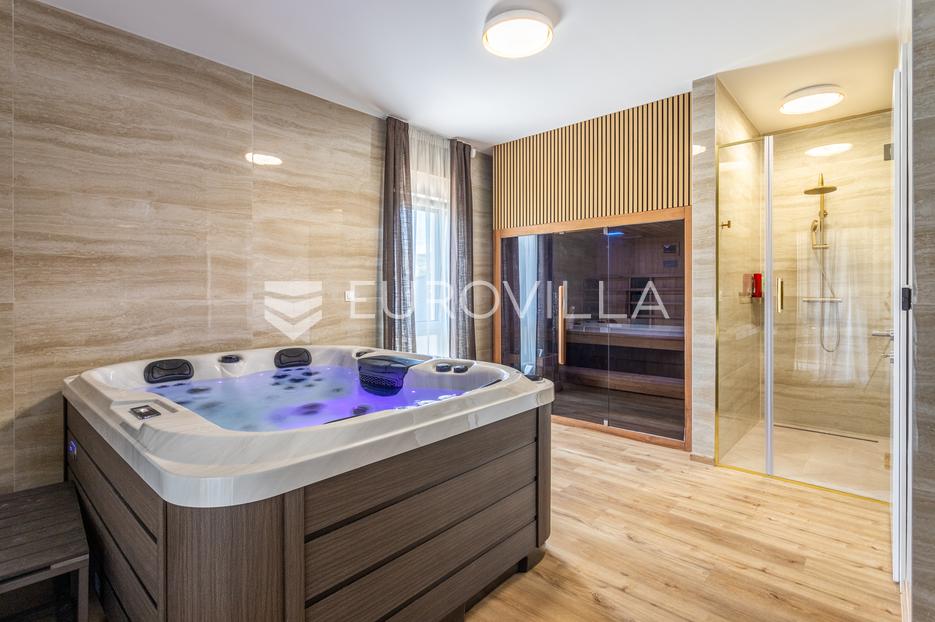 House For sale - Splitsko-dalmatinska Trogir - Okolica
