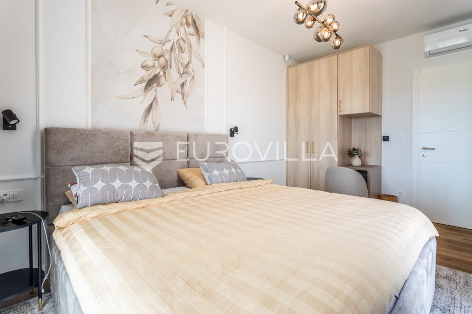 House For sale - Splitsko-dalmatinska Trogir - Okolica