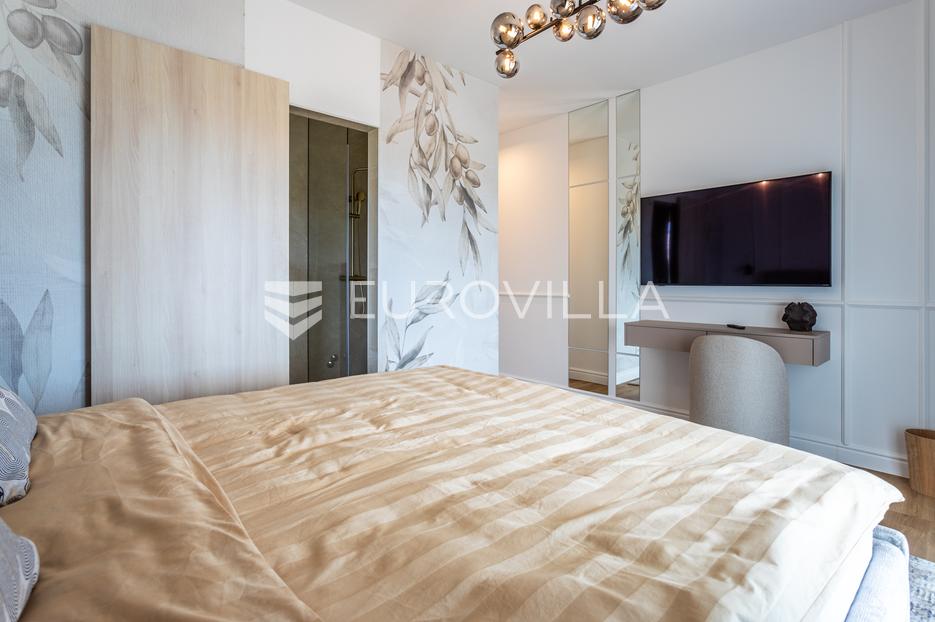 House For sale - Splitsko-dalmatinska Trogir - Okolica