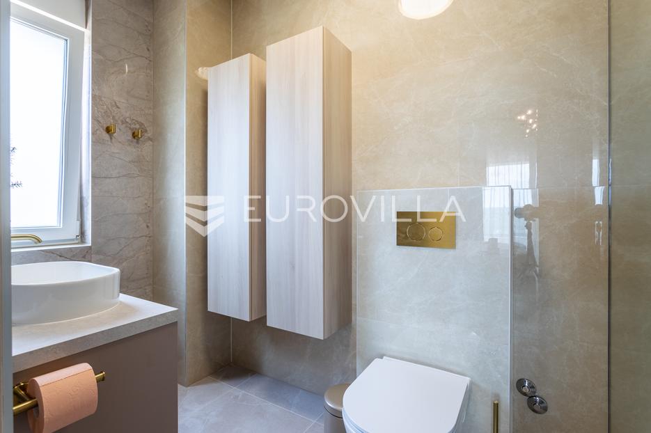 House For sale - Splitsko-dalmatinska Trogir - Okolica