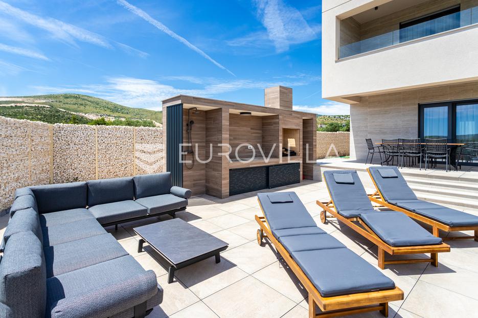 House For sale - Splitsko-dalmatinska Trogir - Okolica
