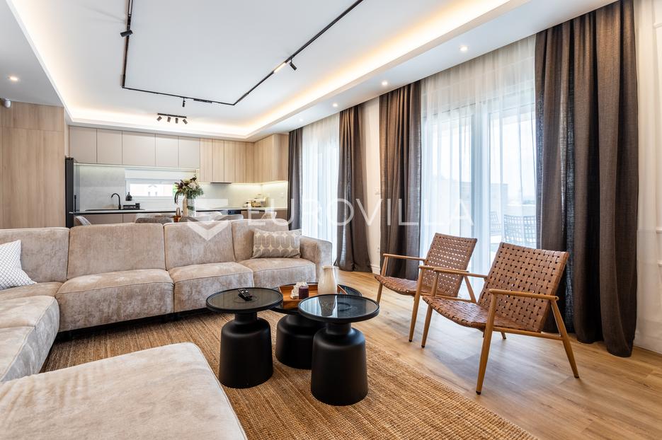 House For sale - Splitsko-dalmatinska Trogir - Okolica