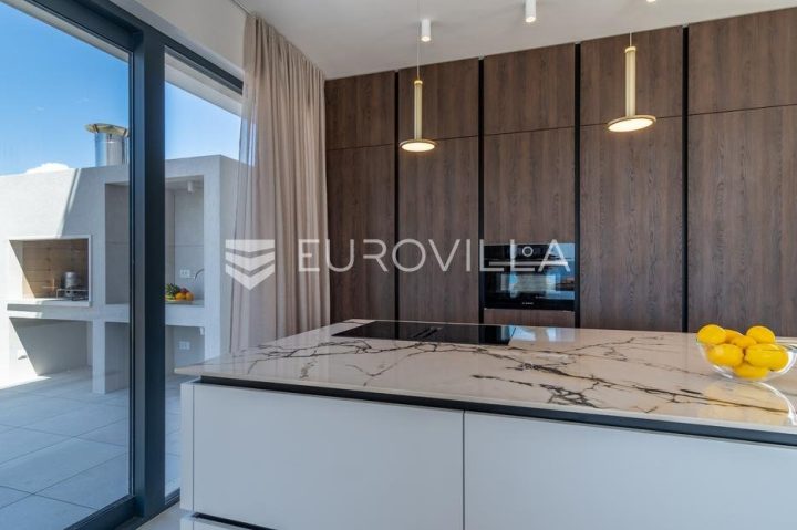 Maison À vendre - Splitsko-dalmatinska Podstrana - foto 3/24