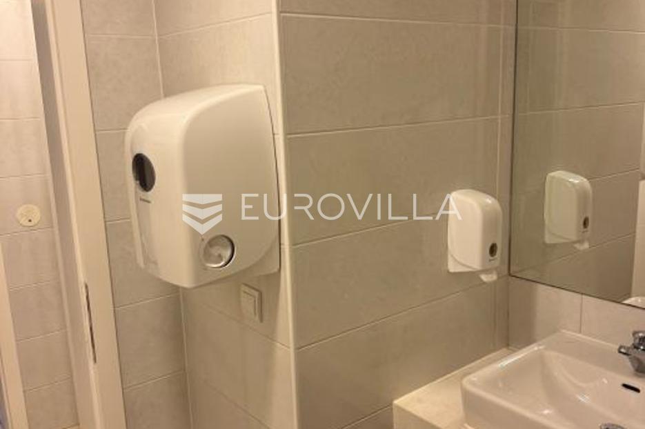 Commerciale In vendita -  Novalja