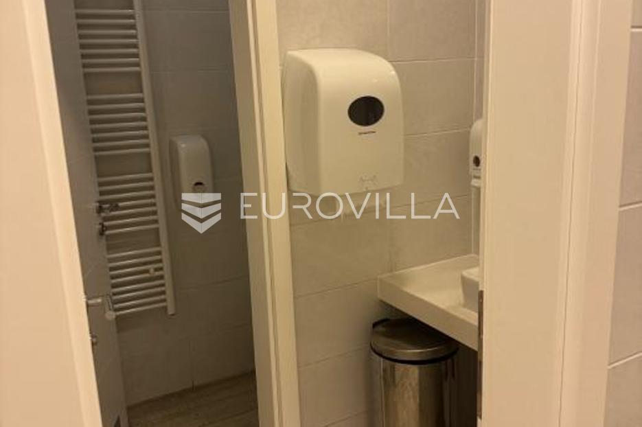 Commerciale In vendita -  Novalja