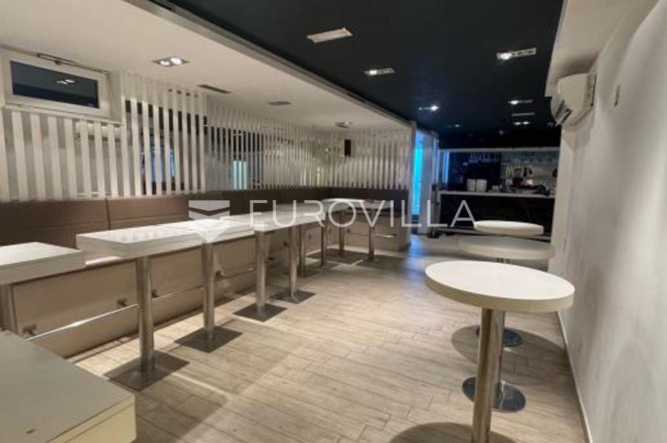 Commerciale In vendita -  Novalja