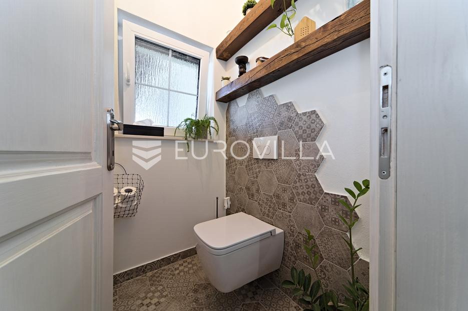 Casa In vendita - Virovitičko-podravska Orahovica