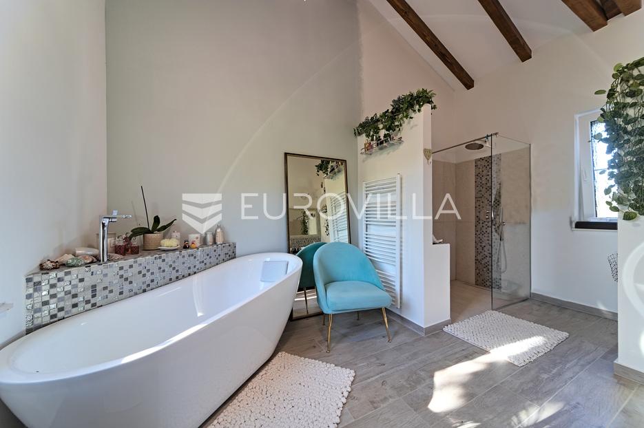 Casa In vendita - Virovitičko-podravska Orahovica