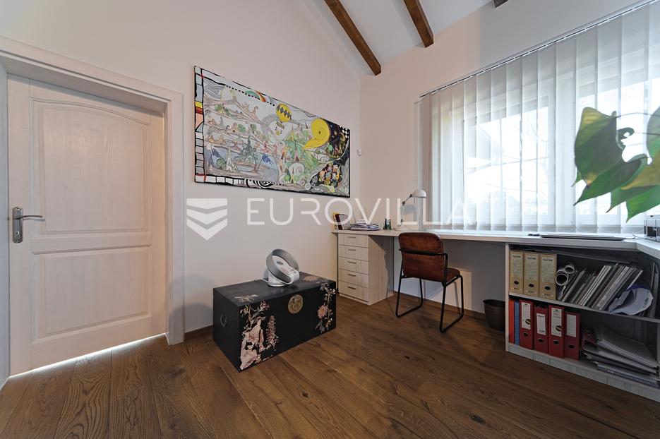 Casa In vendita - Virovitičko-podravska Orahovica