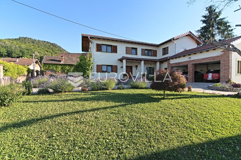 Casa In vendita - Virovitičko-podravska Orahovica