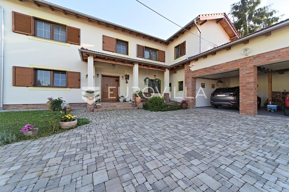 Casa In vendita - Virovitičko-podravska Orahovica