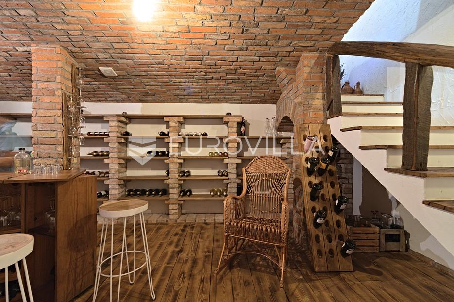 Casa In vendita - Virovitičko-podravska Orahovica