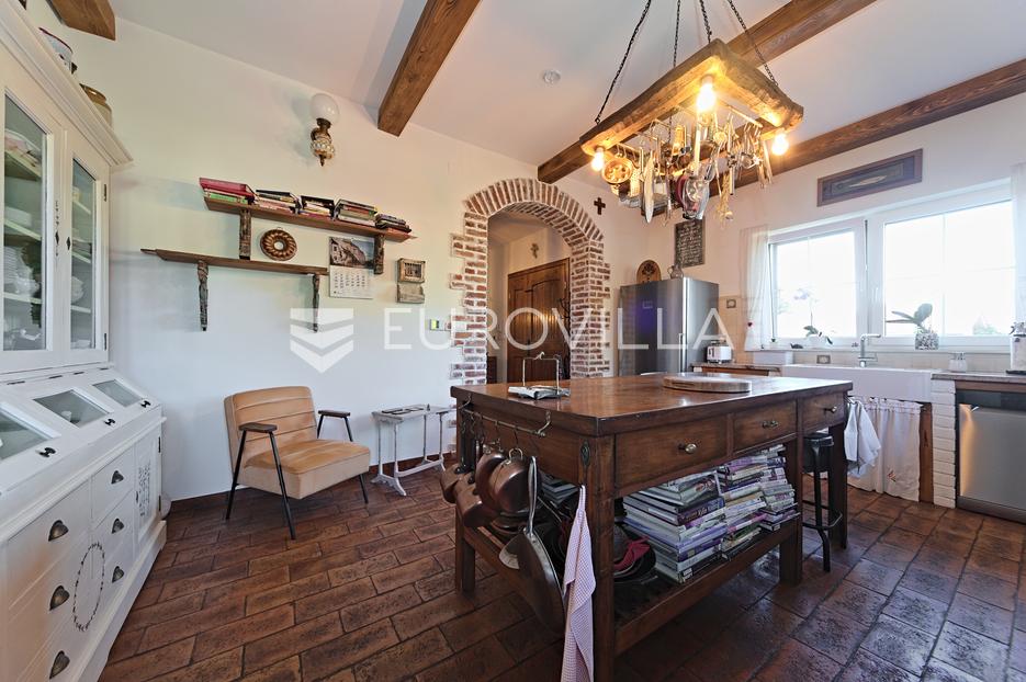Casa In vendita - Virovitičko-podravska Orahovica