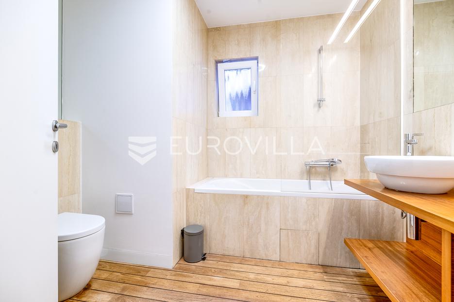 Haus Zu verkaufen -  Novi Zagreb - Zapad