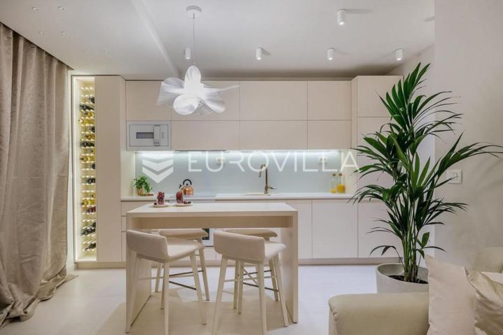Apartment Zu vermieten - Splitsko-dalmatinska Split - foto 2/12