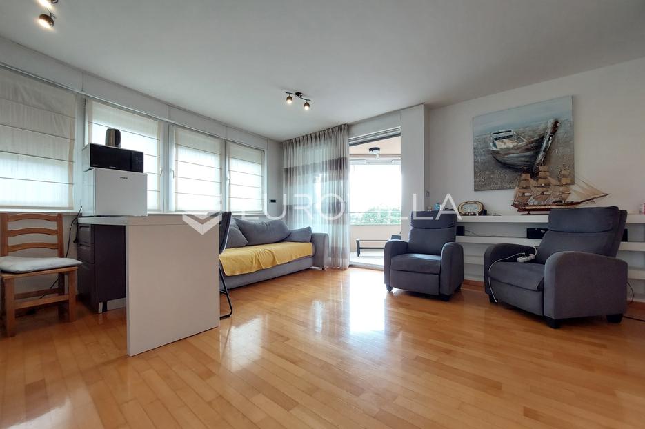 Apartment Zu verkaufen -  Pula