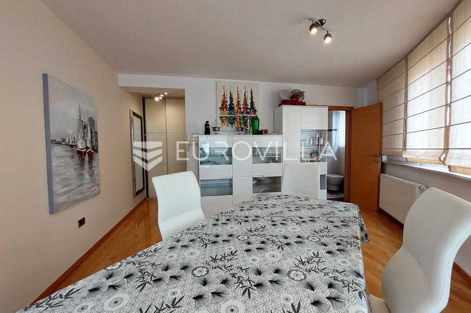 Apartment Zu verkaufen -  Pula