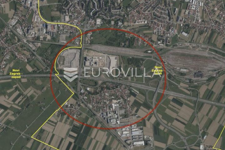 Land for sale 5581 m² – Buzin