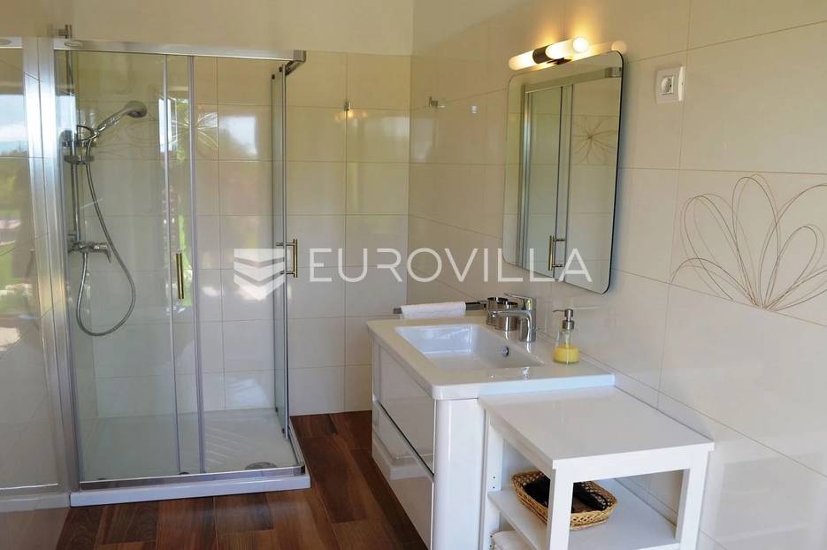 House For sale - Istarska Tinjan