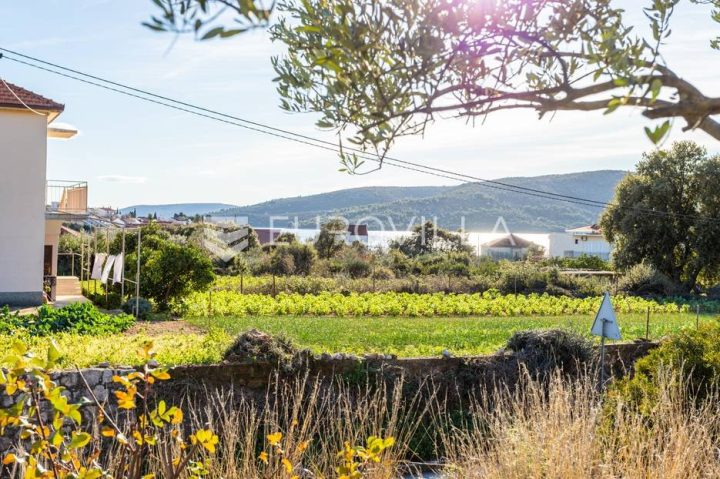 Terrain à vendre 1592 m² – Seget Donji