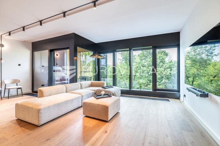 Apartmán na predaj 155 m² – Donji Grad