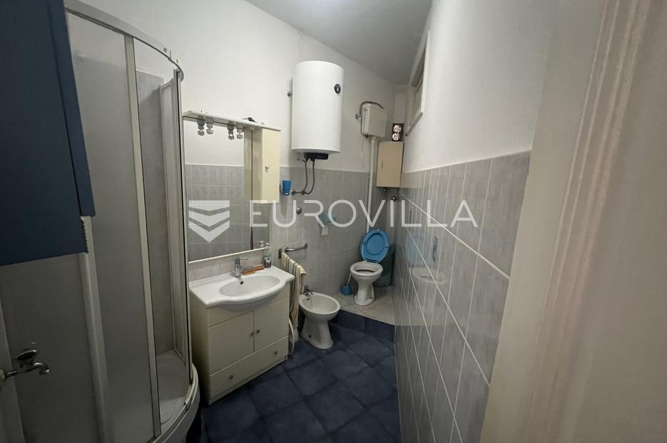 Apartma Na predaj -  Pula