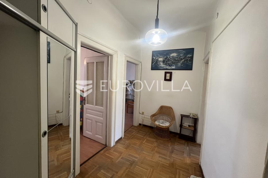 Apartma Na predaj -  Pula